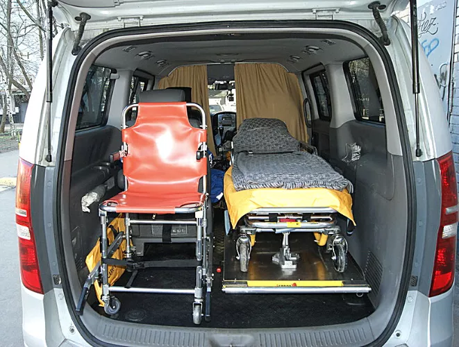 Услуги перевозки лежачих больных